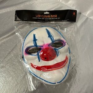 Led clown mask 4 modes steady lights ,slow flash,fast flash and off